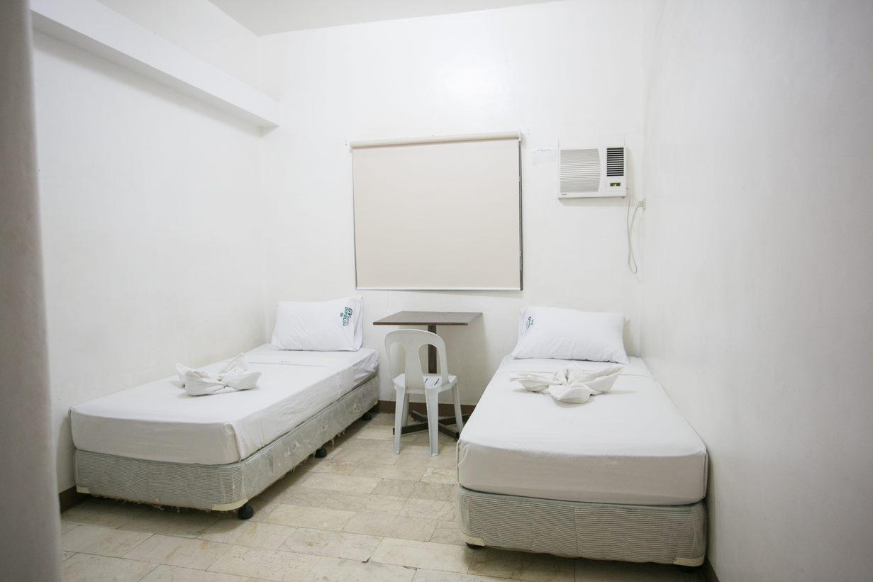 Gv Hotel - Dipolog Buitenkant foto