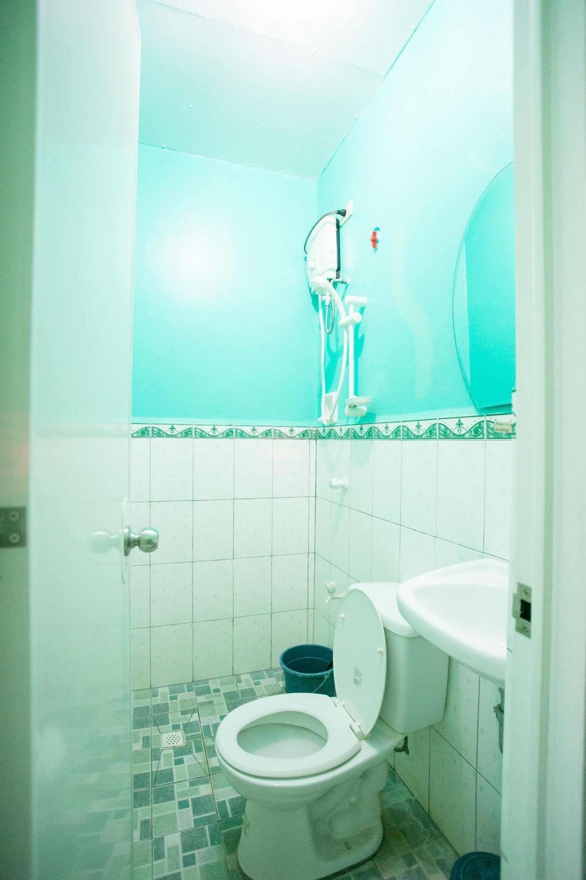 Gv Hotel - Dipolog Buitenkant foto